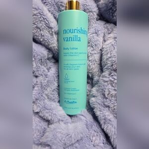 La Verde Vita Nourishing Vanilla Body Lotion 16.9 Fl Ounce